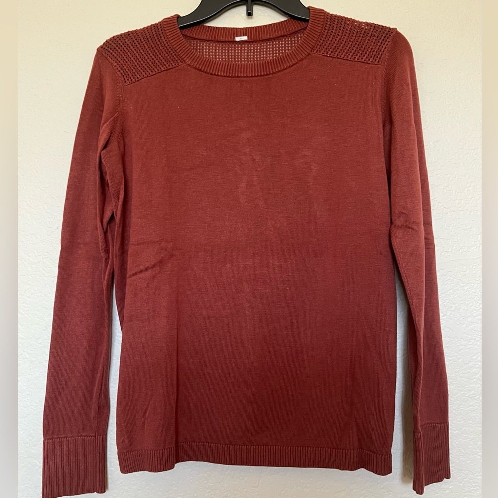 Lululemon sweater